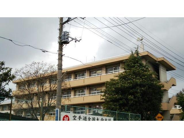 小学校　高崎市立西小学校（小学校）まで1113m