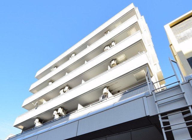 建物外観　～青い空、気持ちいいっ～