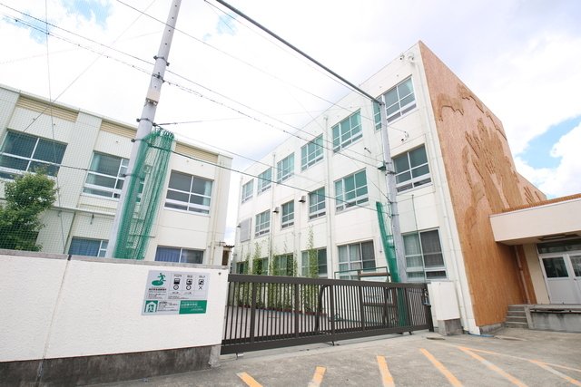 中学校　名古屋市立山田東中学校（中学校）まで600m
