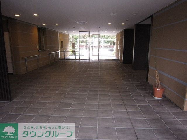 エントランス　エントランス