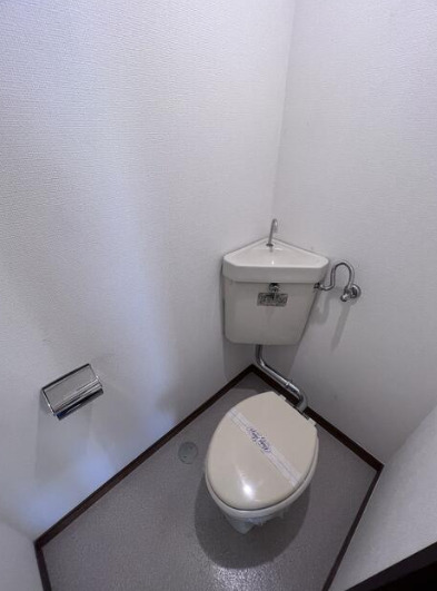 トイレ　清潔感のあるトイレです