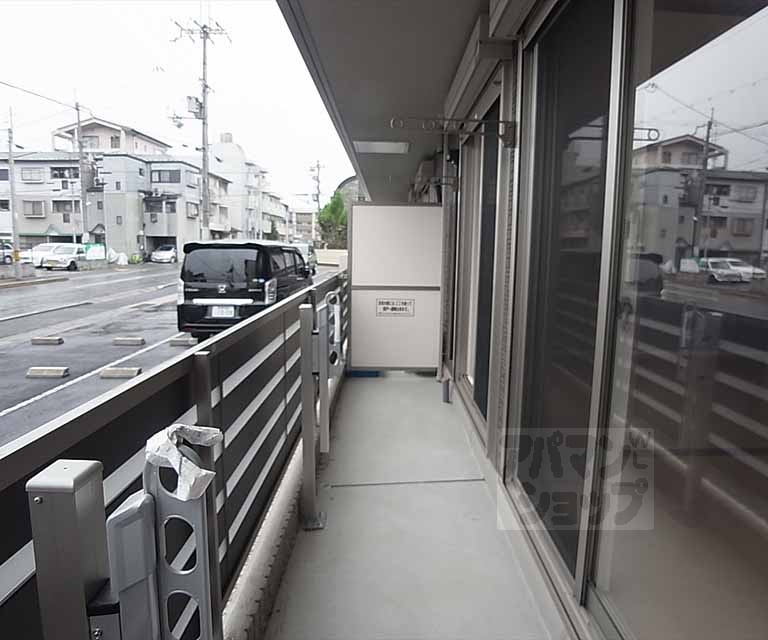 バルコニー　ベランダ