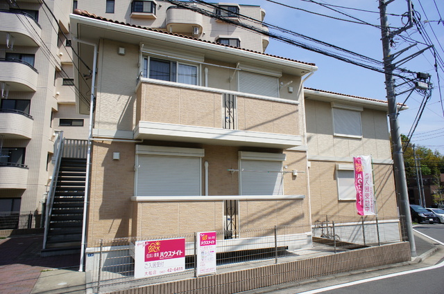 建物外観　１フロア２住戸・全戸角部屋