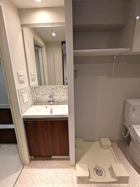 洗面設備　別タイプ部屋　参考写真です