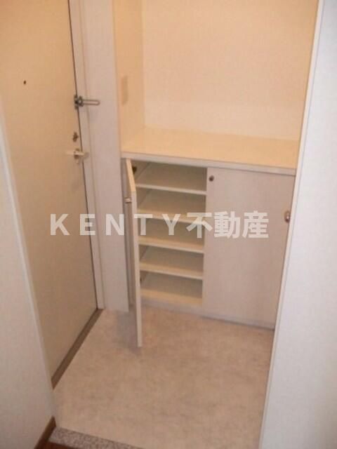 玄関　毎日通る玄関はこちらです 別部屋参考写真