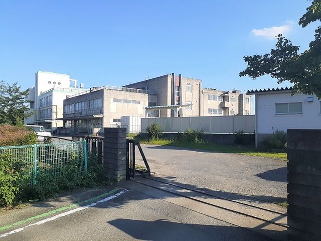 小学校　北本市立東小学校（小学校）まで230m