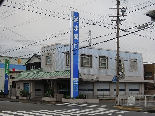 銀行　清水銀行長崎支店（銀行）まで400m