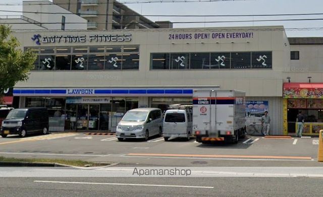 コンビニ　ローソン（コンビニ）まで369m