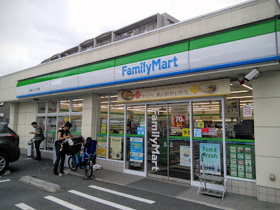 コンビニ　ファミリーマート 横浜入江二丁目店（コンビニ）まで1408m