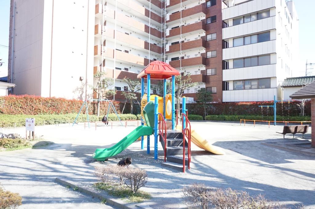 公園　氷川中公園（氷川第１児童遊園）（公園）まで547m