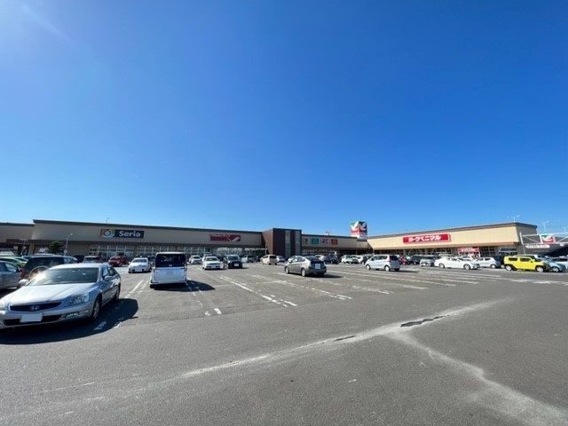 スーパー　ヨークベニマル山田鈎取店（スーパー）まで1000m