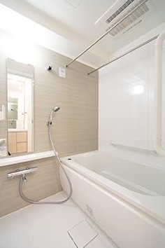 バス・シャワールーム　同タイプのお写真です