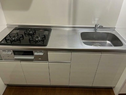 キッチン　システムキッチン。
