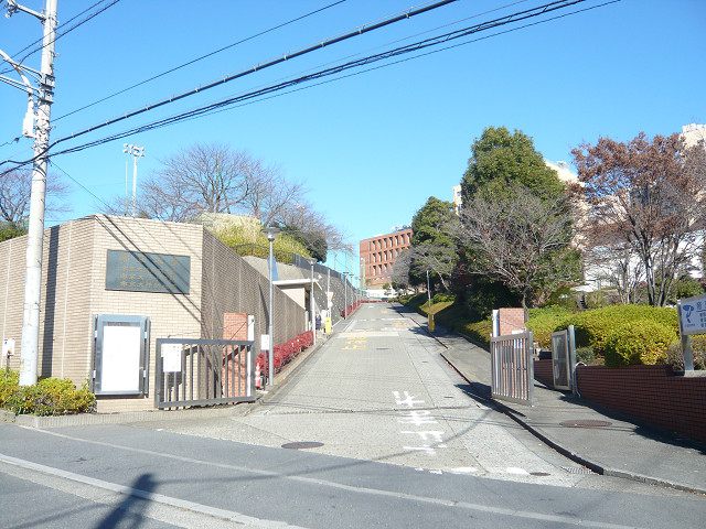 大学・短大　帝京大学　八王子キャンパス（大学・短大）まで977m