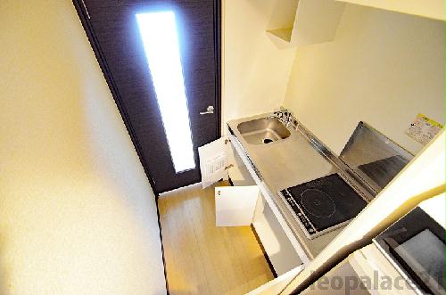 キッチン　設備・仕様は号室により異なる為、現況を優先致します。