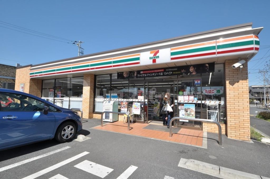 コンビニ　セブンイレブン篠崎インター店（コンビニ）まで370m
