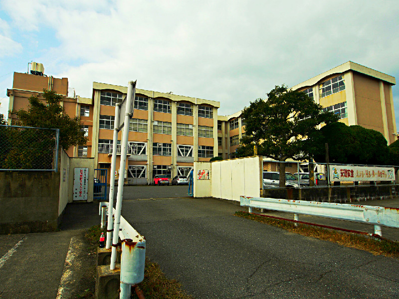 小学校　福岡市立奈多小学校（小学校）まで1149m