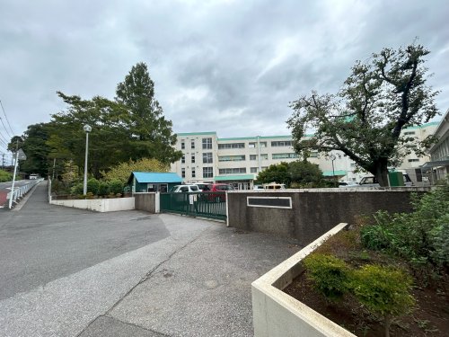 小学校　流山市立長崎小学校（小学校）まで281m