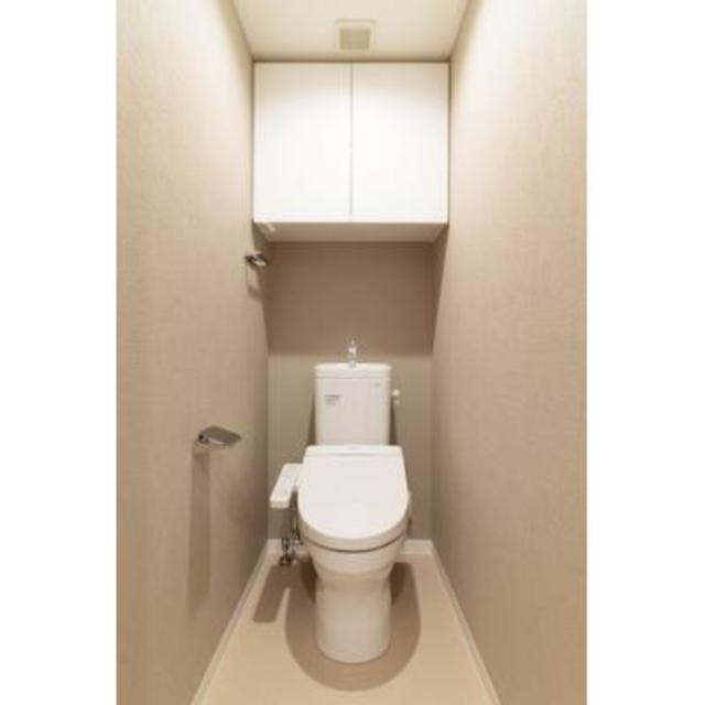 トイレ　※写真は同タイプ住戸です。