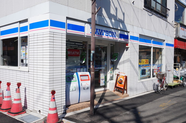 コンビニ　ローソン三鷹台駅前店（コンビニ）まで480m
