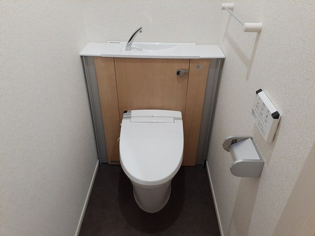 トイレ　トイレもきれいです