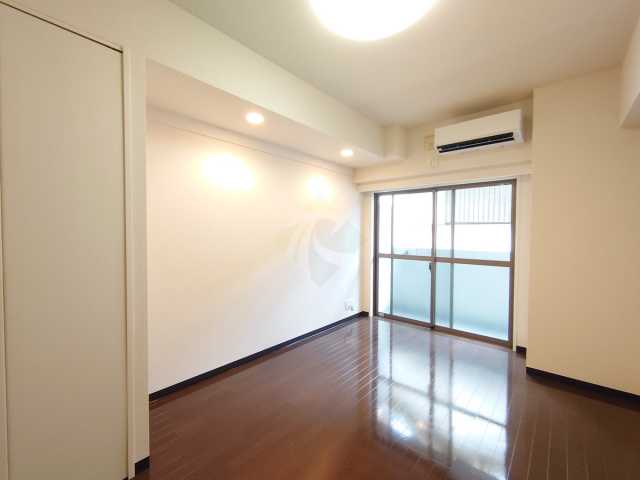 居室・リビング　トーシンフェニックス高円寺クアトロ