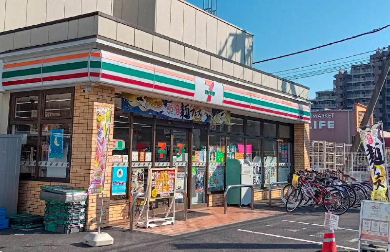 コンビニ　セブン-イレブン（7-Eleven） 葛飾奥戸 2丁目店（コンビニ）まで520m