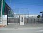 小学校　伊勢市立御薗小学校（小学校）まで988m