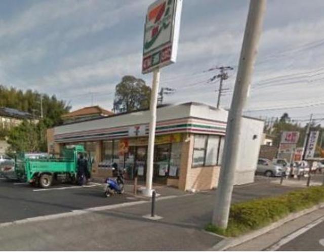 コンビニ　セブンイレブン横浜大棚町店（コンビニ）まで707m