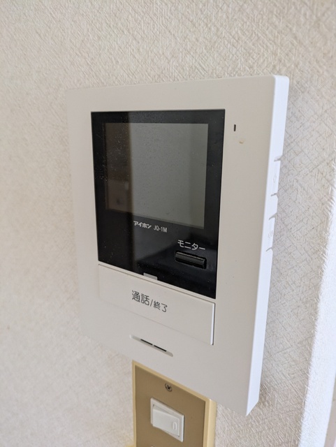 セキュリティ　清掃前のお写真です。