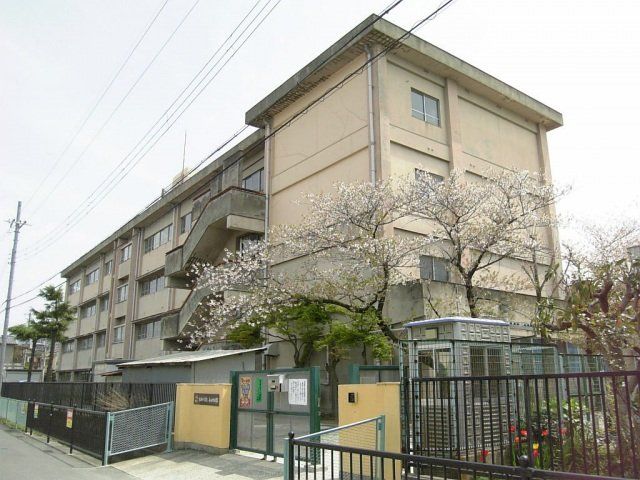 小学校　八尾市立永畑小学校（小学校）まで180m