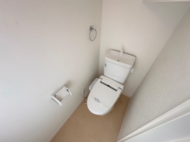 トイレ　別部屋参考写真です