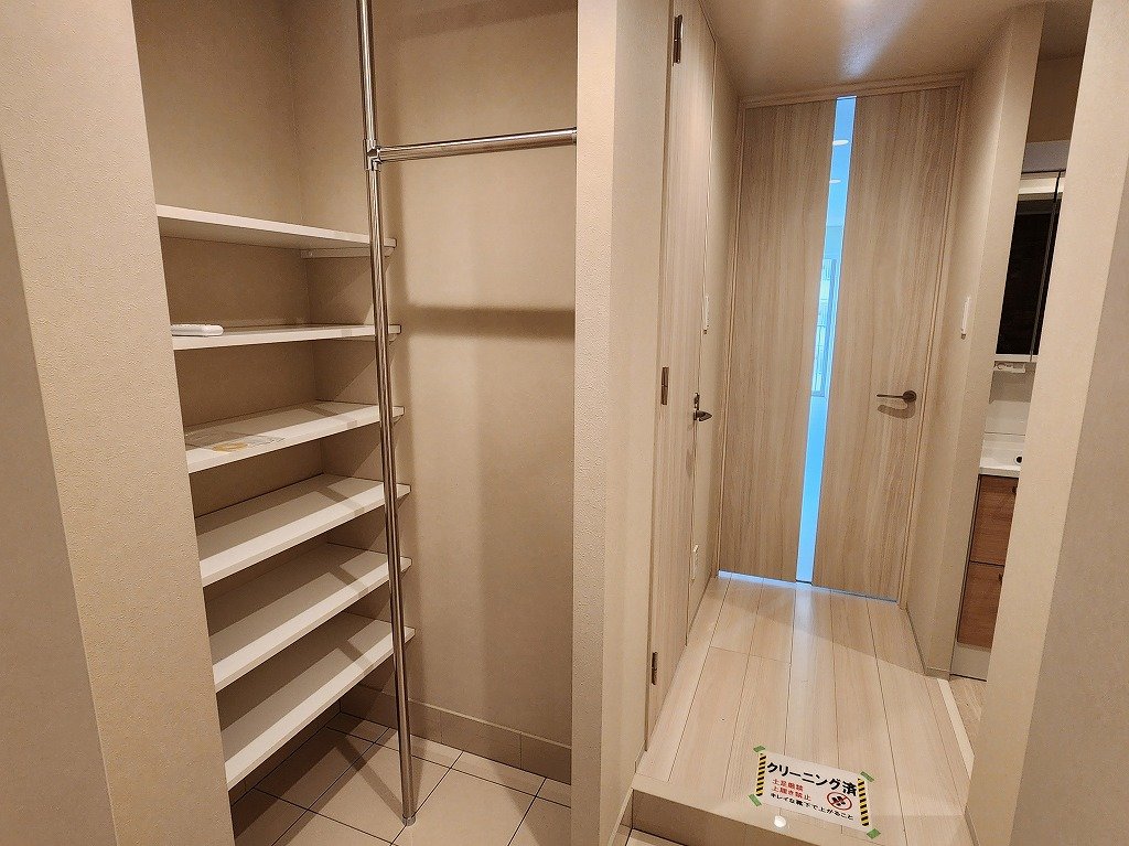 玄関　広く使える玄関廻り