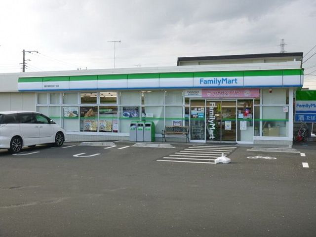 コンビニ　ファミリーマート藤沢湘南台四丁目店（コンビニ）まで718m