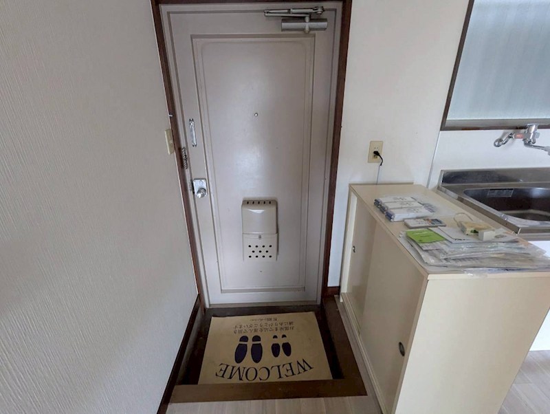 玄関　他部屋参照