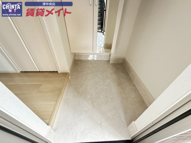 玄関　同型タイプ画像