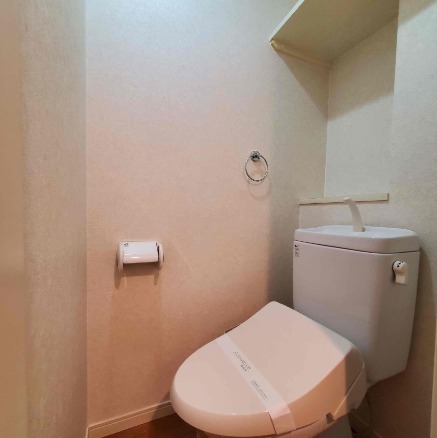 トイレ　清潔感のあるトイレです