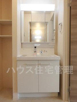 洗面設備　洗髪洗面化粧台