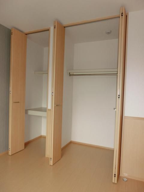 収納　※別号室参考写真です