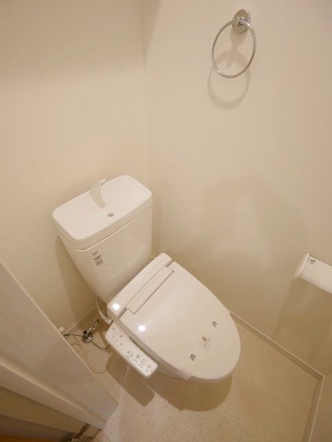 トイレ　★お部屋探しは株式会社タウンハウジング東京まで★