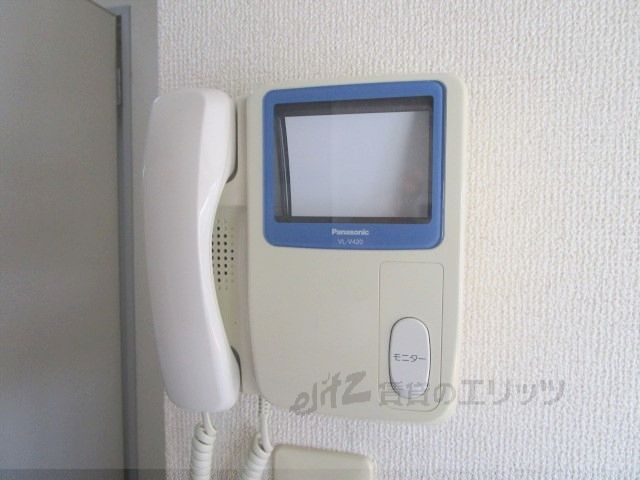 セキュリティ　廊下