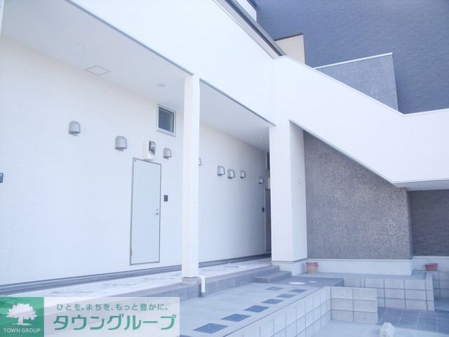 エントランス　お問合せはタウンハウジングまで！※現地待合わせ相談可能