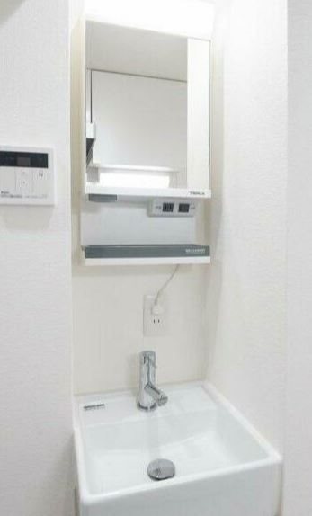 東急東横線 新丸子駅 徒歩5分 3階建 築8年の内装写真