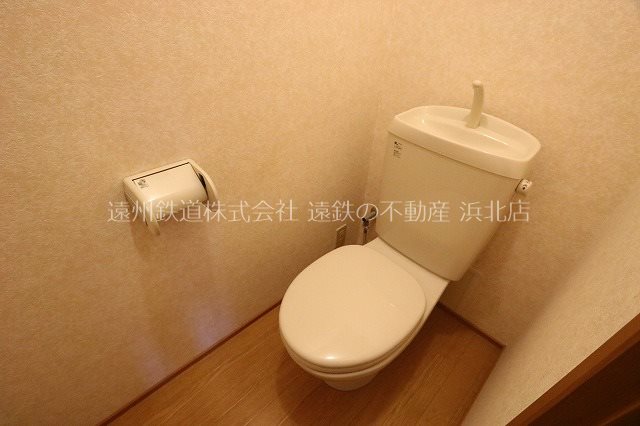 トイレ　※同じタイプの別のお部屋です