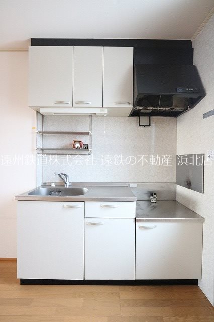 キッチン　※同じタイプの別のお部屋です