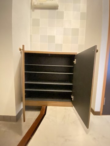 収納　シューズボックス