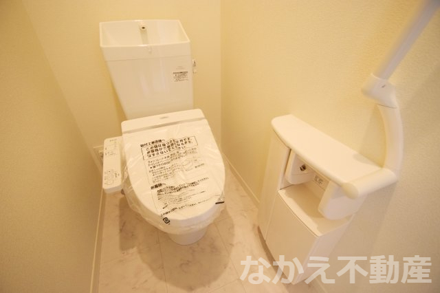 ＪＲ牟岐線 文化の森駅 徒歩26分 3階建 築9年のトイレ写真