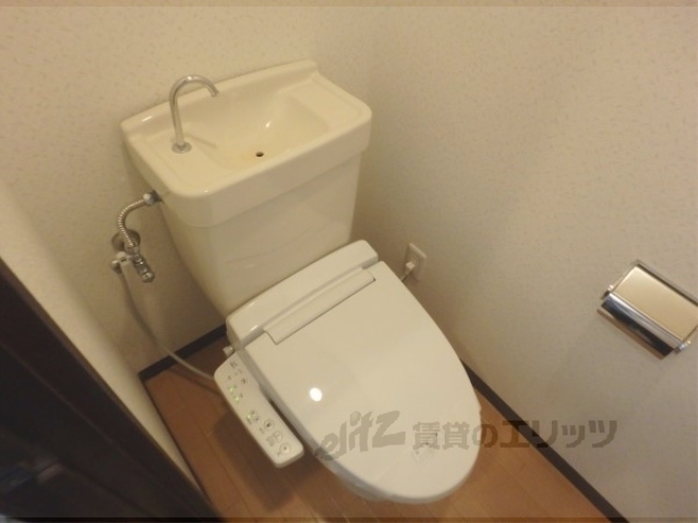 メゾン・コルザのトイレ写真