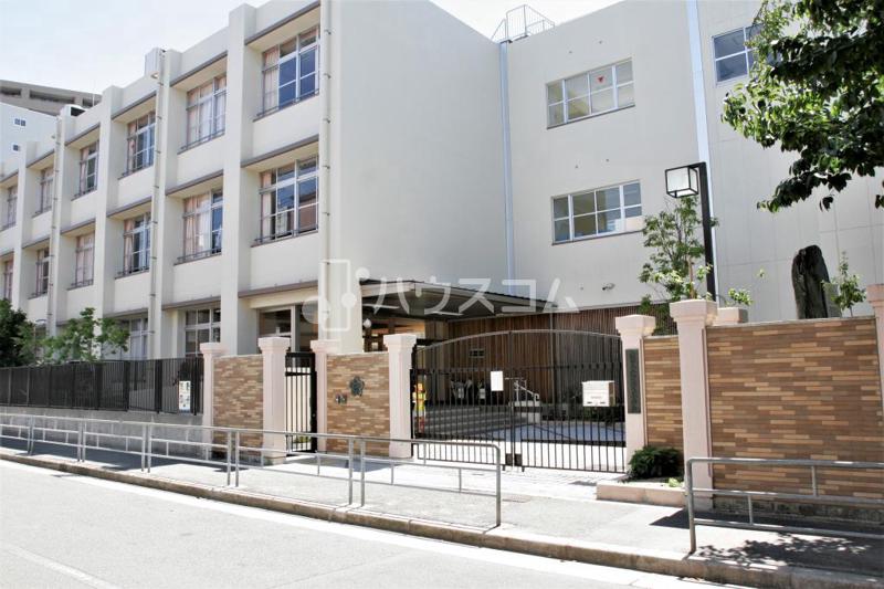 小学校　大阪市立三軒家東小学校（小学校）まで335m