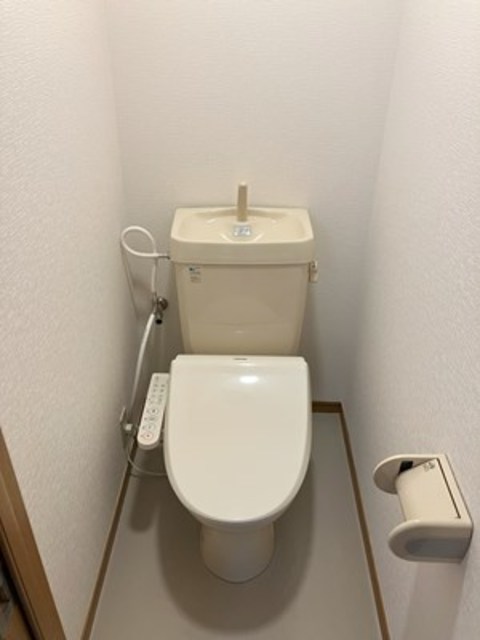 レジスコート今津中のトイレ写真